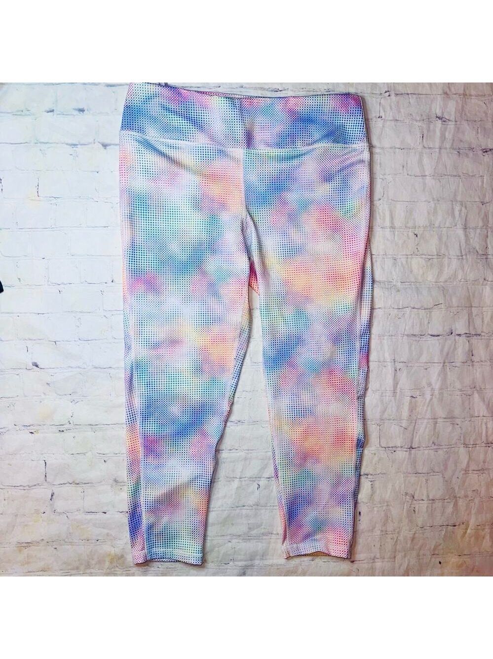 NWOT Women’s Large Pro Player Rainbow Polka Dot Capris Cropped Yoga Leggings